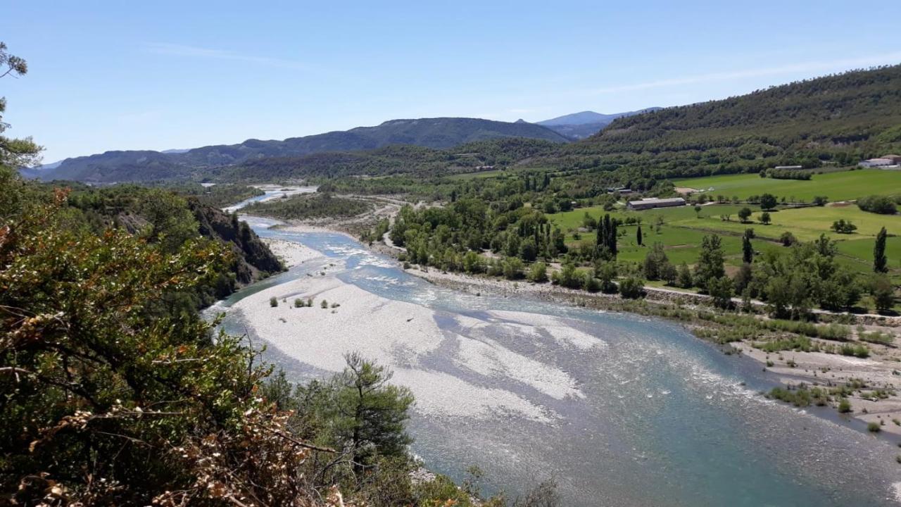 Vistas A La Montana En Un Pueblo Con Encanto. El Pueyo de Araguás Dış mekan fotoğraf